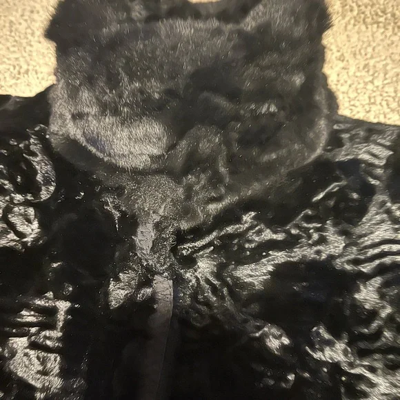 XS - Laundry By Shelli Segal Black Faux Fur Coat Vintage - Picture 3 of 6